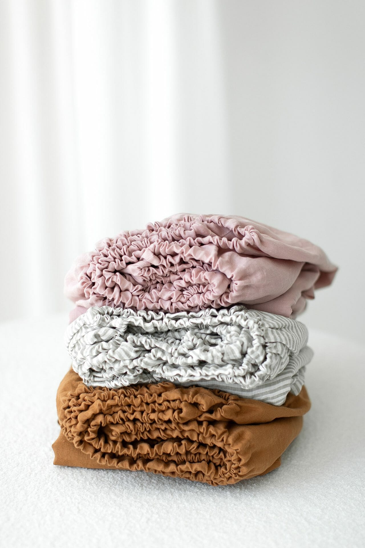 Lininė paklodė su guma